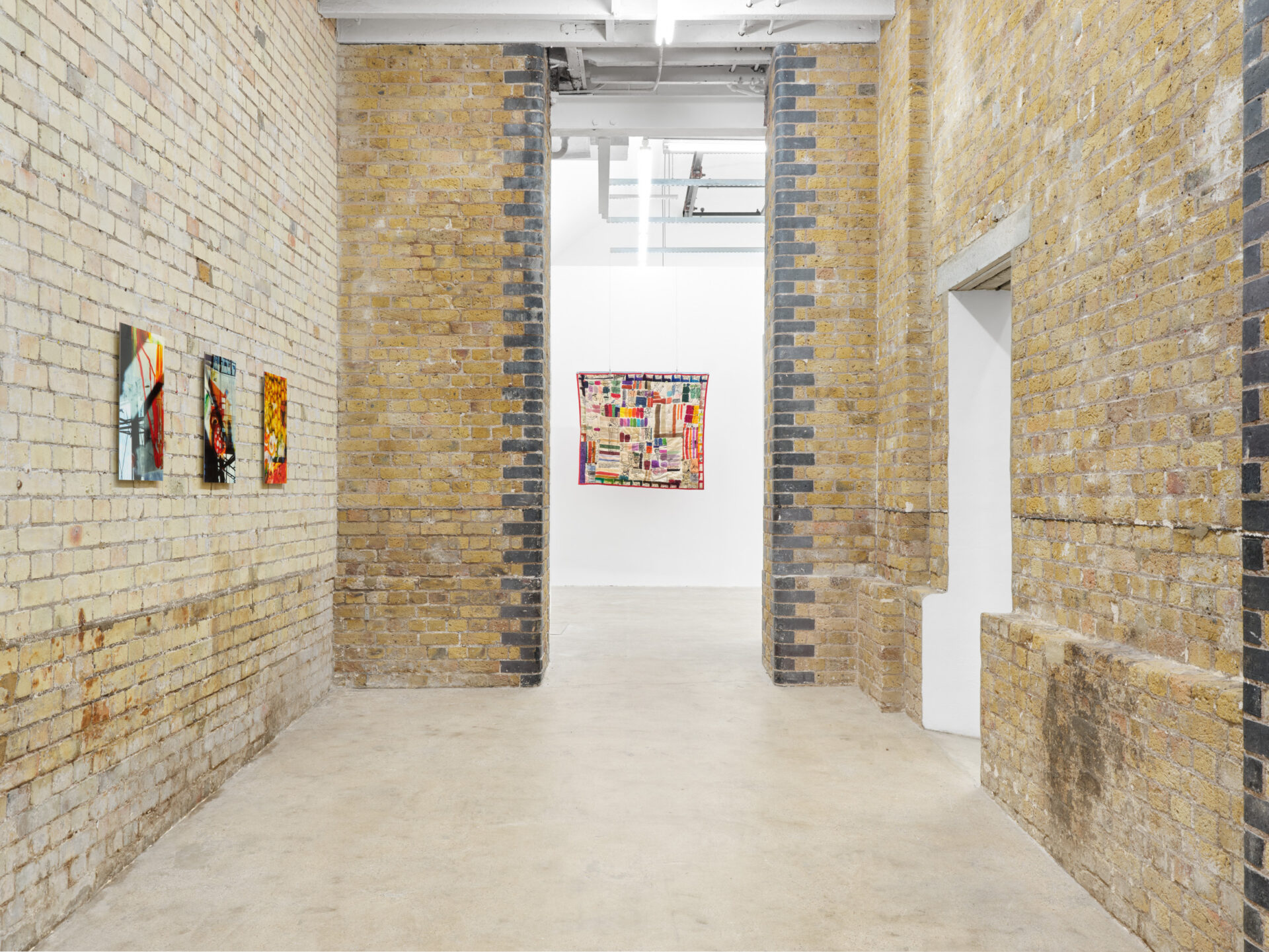 28.09.26 – ‘Candace Hill-Montgomery’s Spaces of Incompletion’, review by Lizzie Homersham, ArtReview